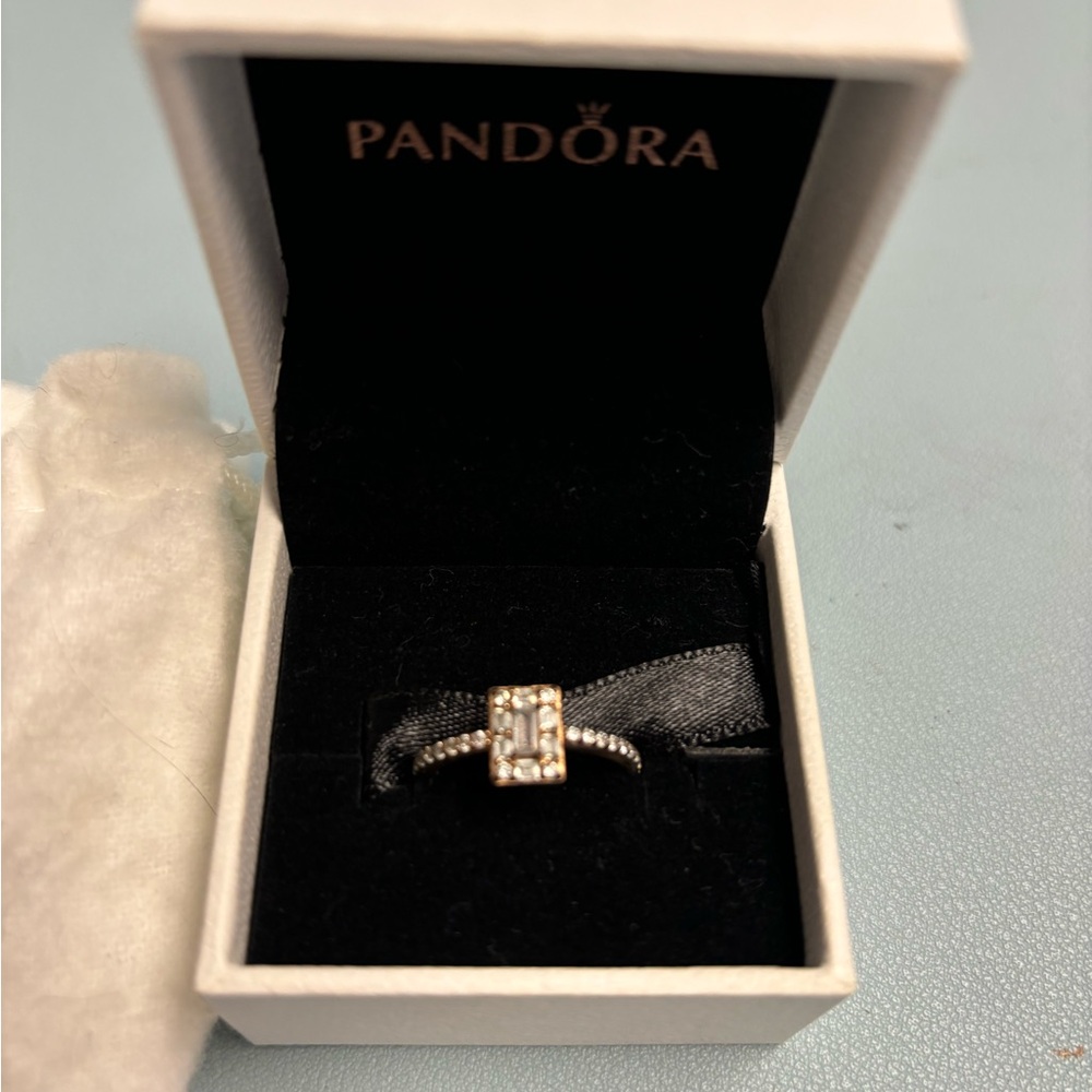 Pandora Timeless Sparkling Square Halo Ring sz 5 Gorgeous 💍 Gold Plated